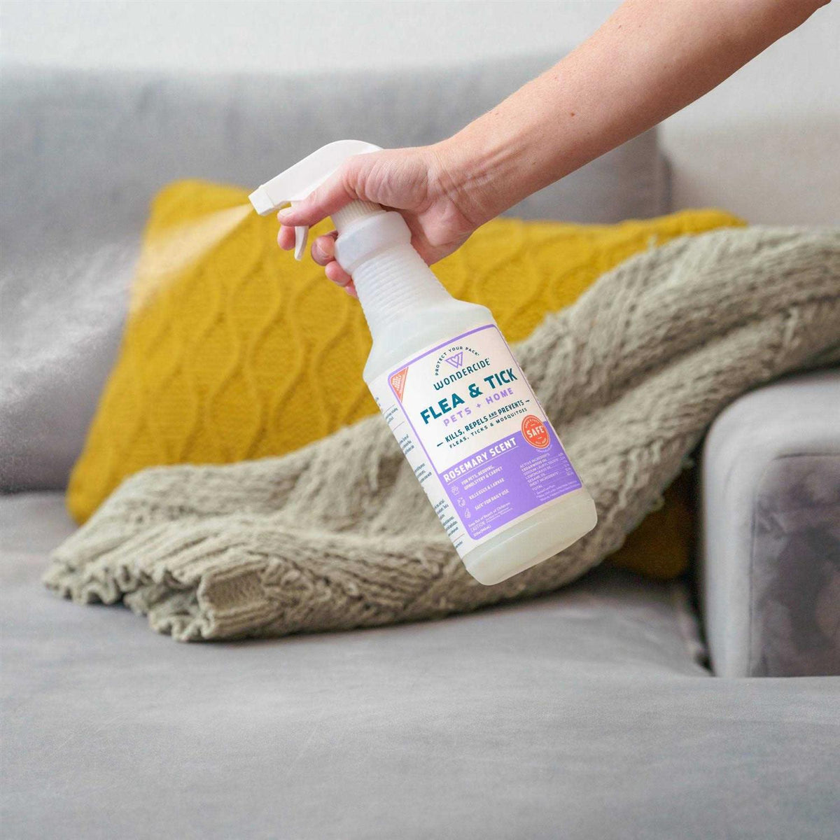 Flea Tick Spray for Pets W623609