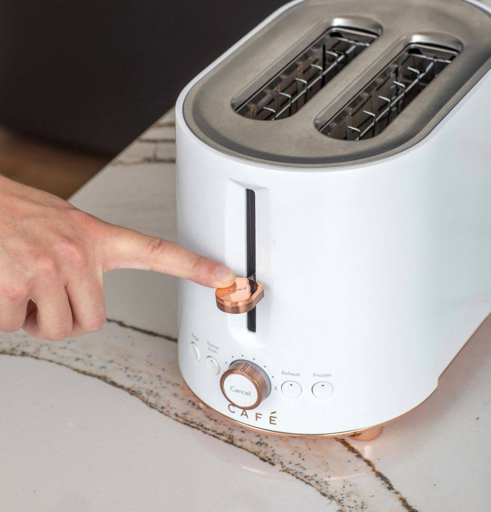 Matte White 2-Slice Toaster G42919