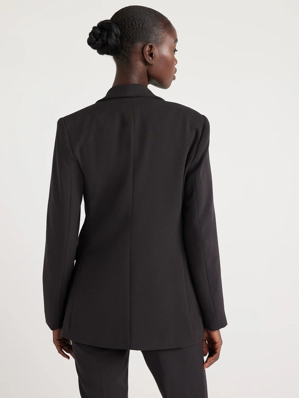Slim Single-Breasted Blazer D615