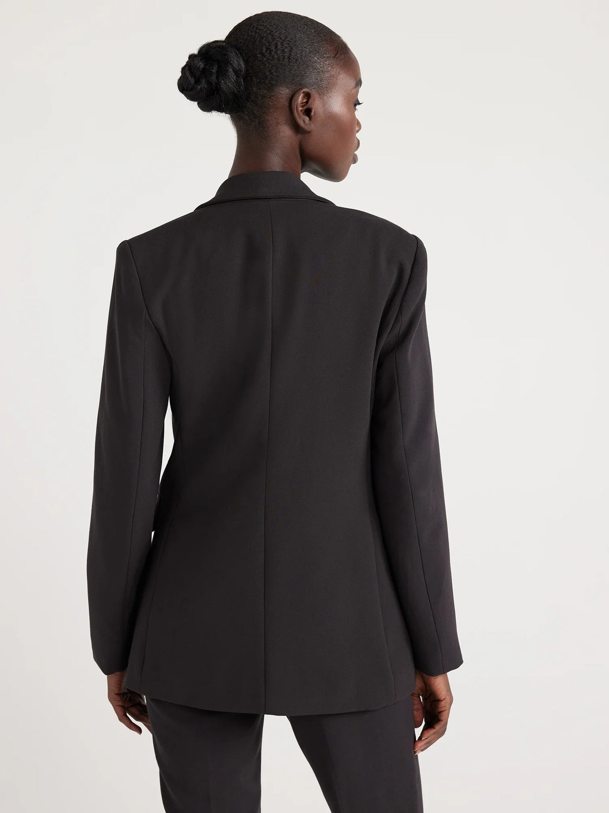 Slim Single-Breasted Blazer D615