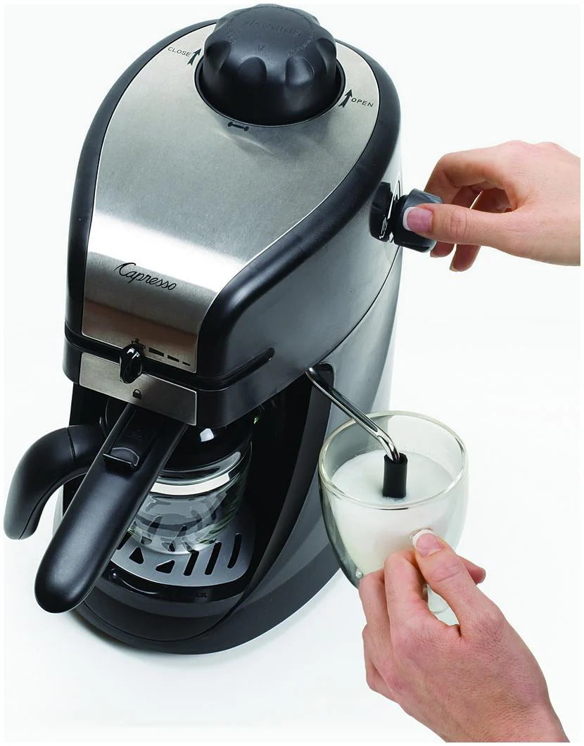 4-Cup Espresso & Cappuccino Machine P628820