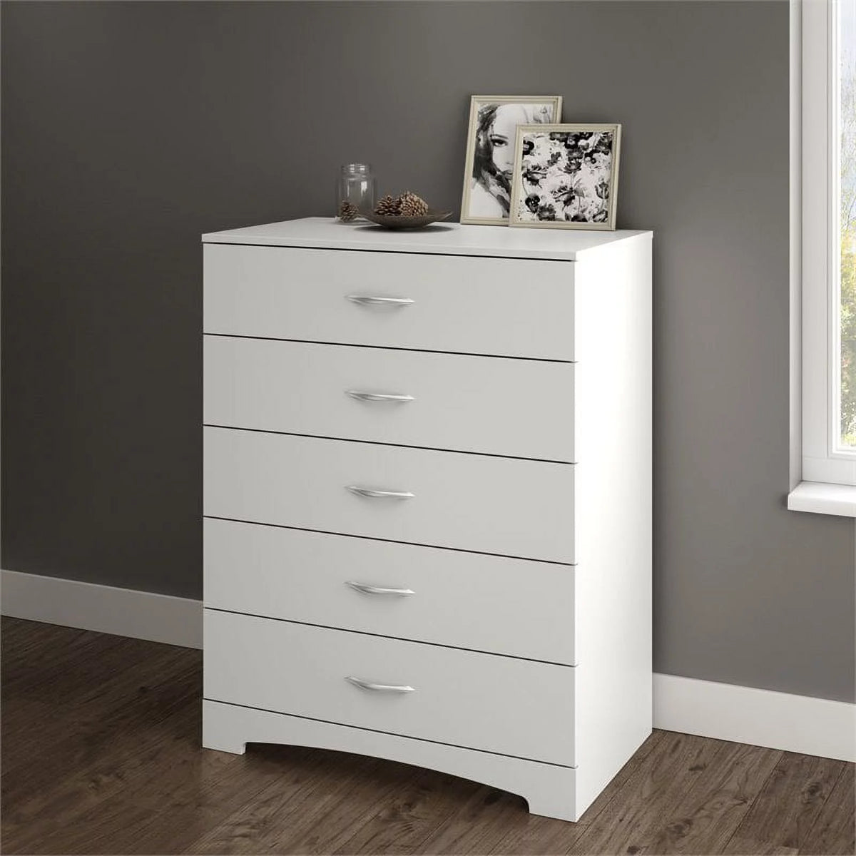 2-Piece Nightstand and 5-Drawer Chest Set O93488