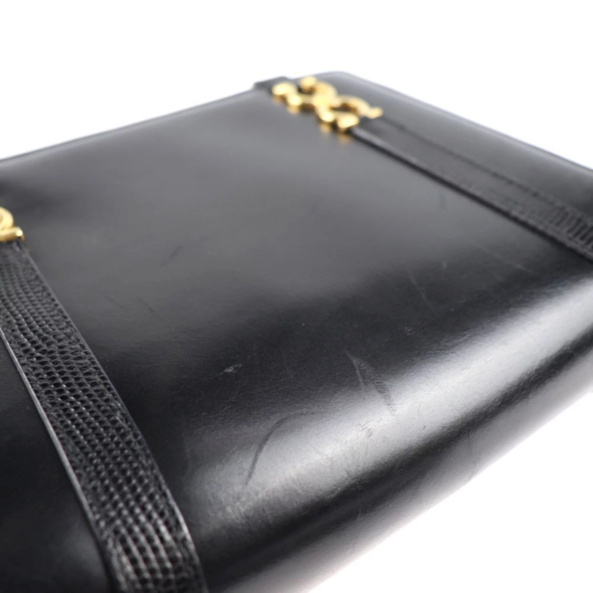 Pre-Owned Leather Shoulder Bag M482331