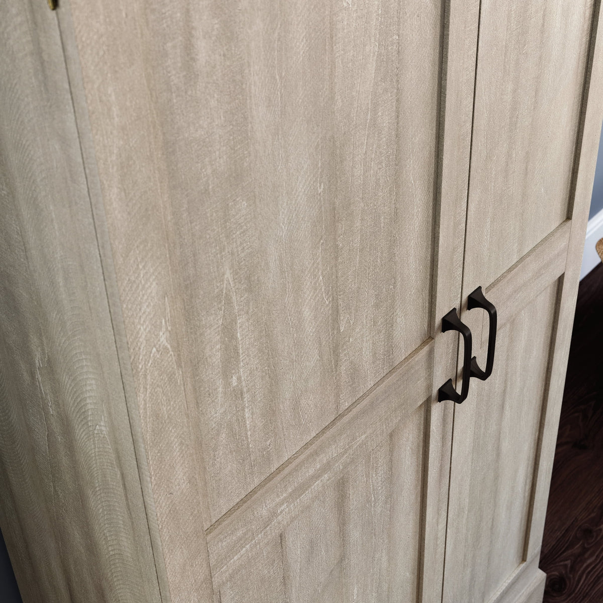 Storage Cabinet N8630