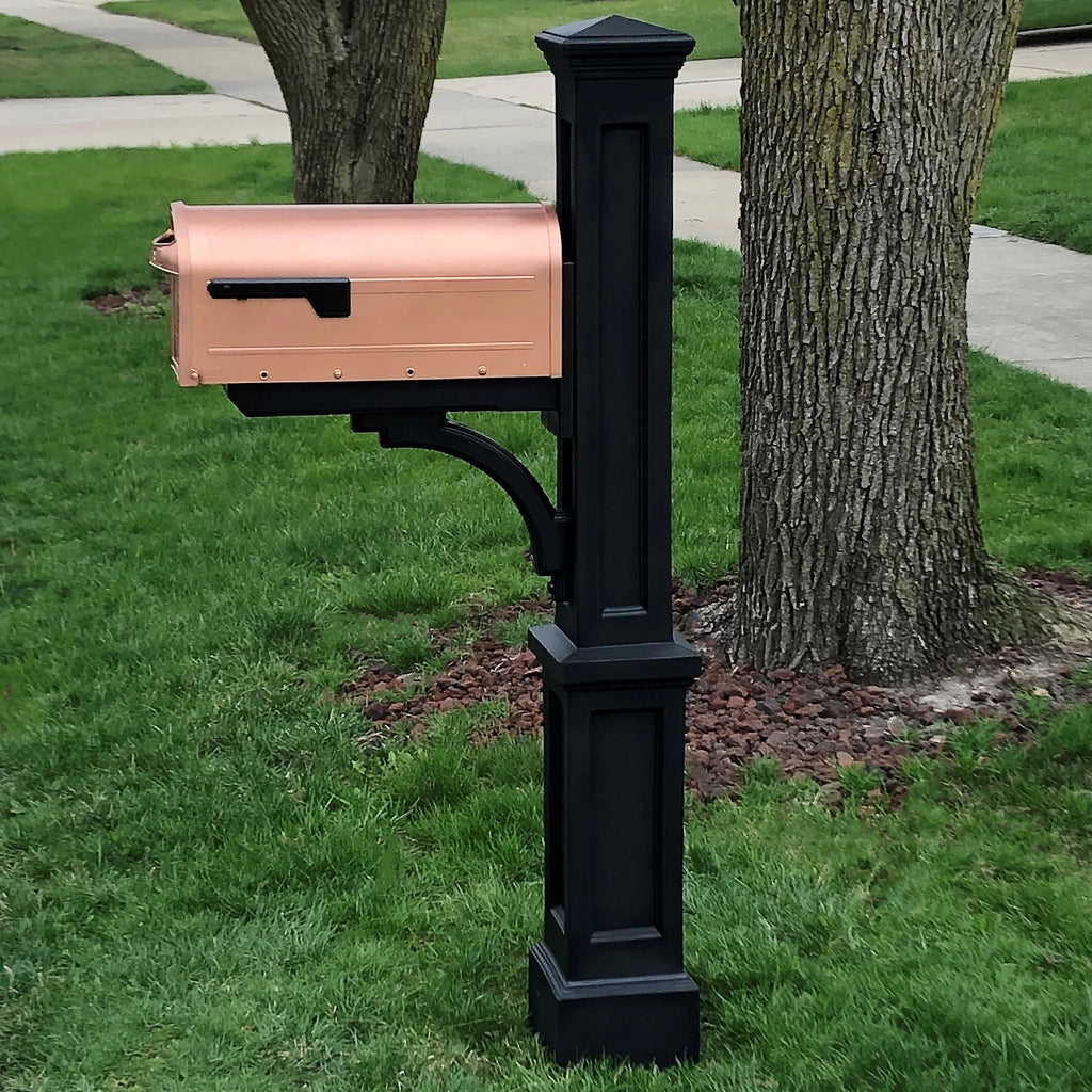 Black Single Arm Mail Post P8006