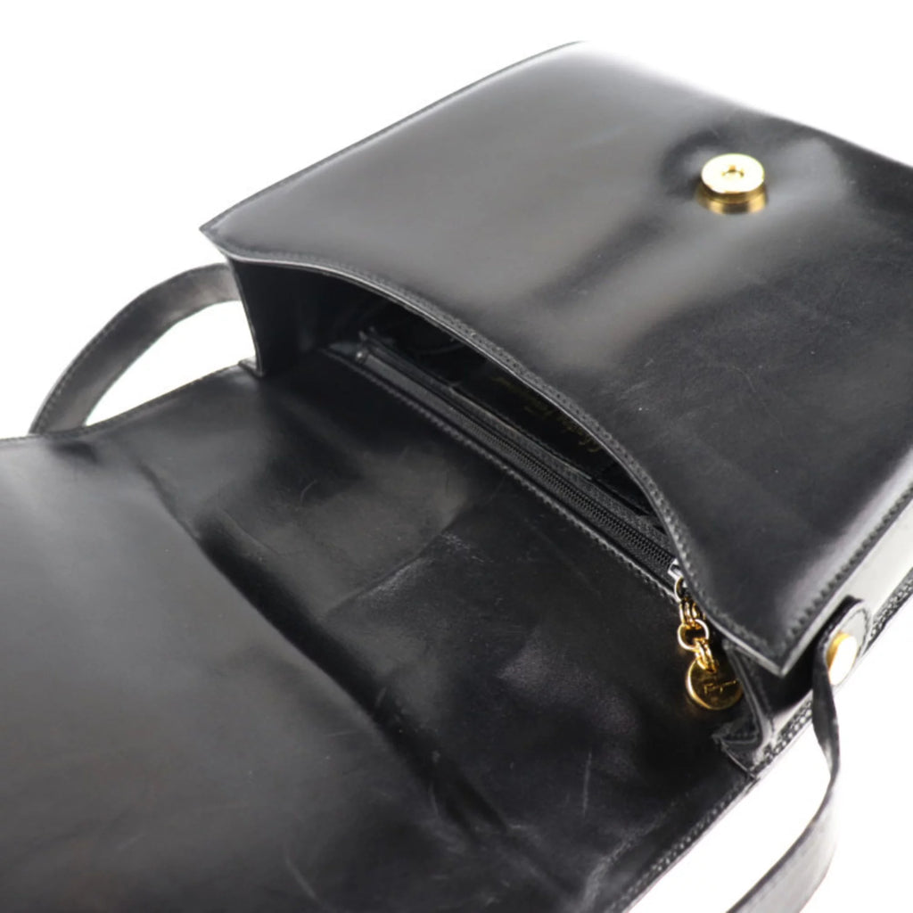 Pre-Owned Leather Shoulder Bag M482331