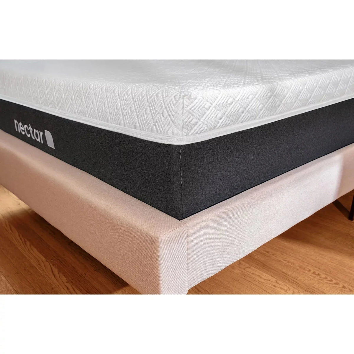 Queen Gel Memory Foam Mattress M685880