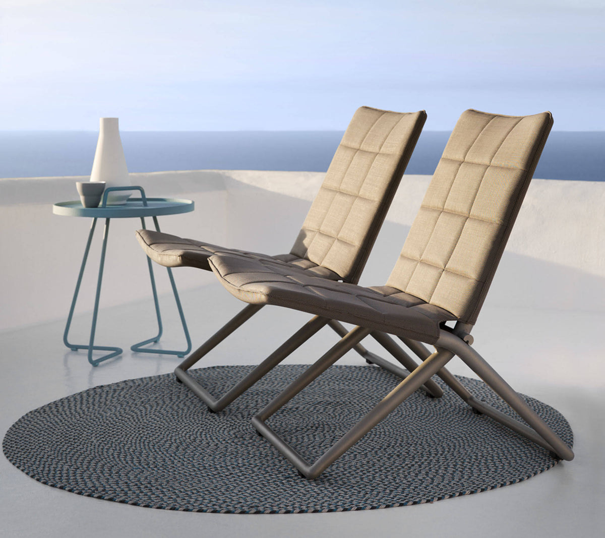 Aqua Side Table C540
